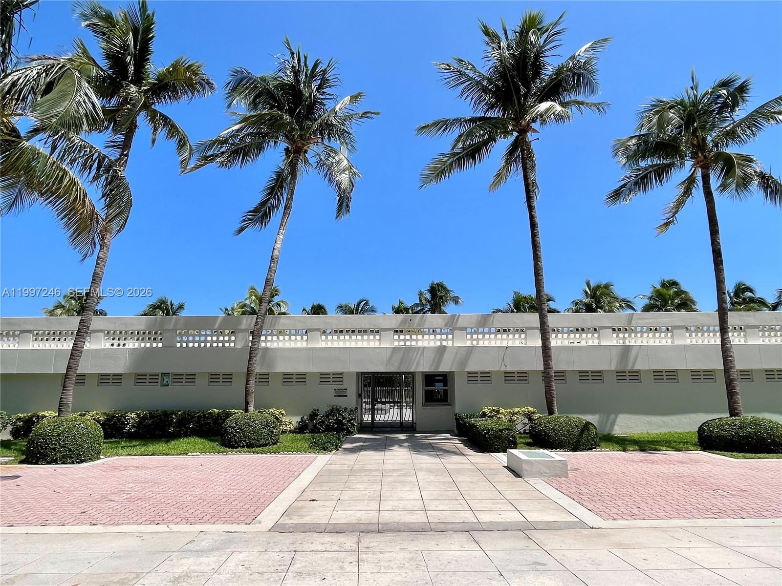 2899 Collins Avenue, Unit 810 Miami Beach, FL 33140 - Photo 30 of 36