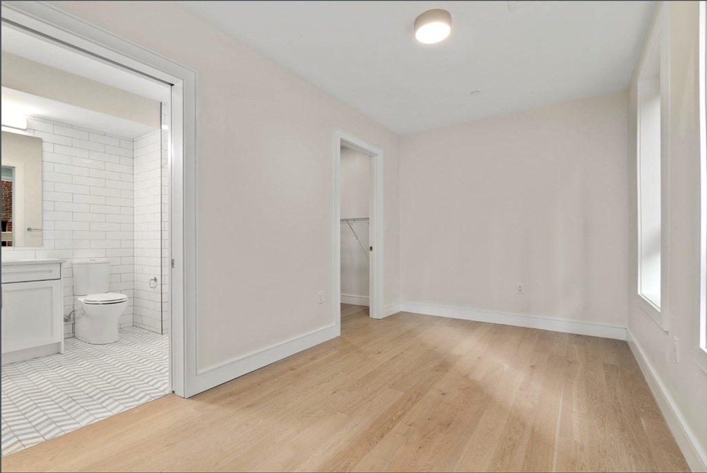 301 Border Street, Unit 303 Boston, MA 02128 - Photo 10 of 24
