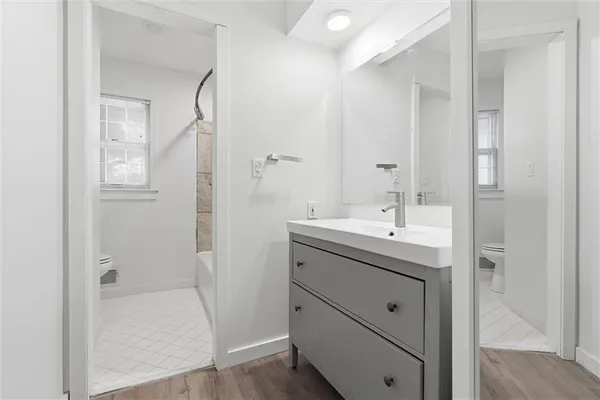 $539,900 | 1038 North Woodland Court, Oakwood, MO 64118