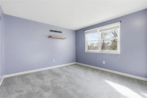 $539,900 | 1038 North Woodland Court, Oakwood, MO 64118