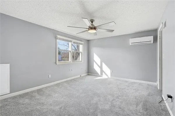 $539,900 | 1038 North Woodland Court, Oakwood, MO 64118