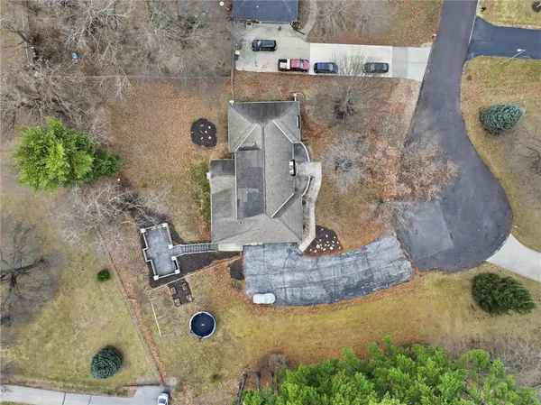 $539,900 | 1038 North Woodland Court, Oakwood, MO 64118