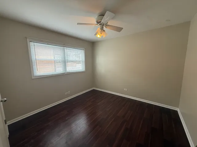 $1,875 | 109 Central Avenue, Unit A, Roselle, IL 60172