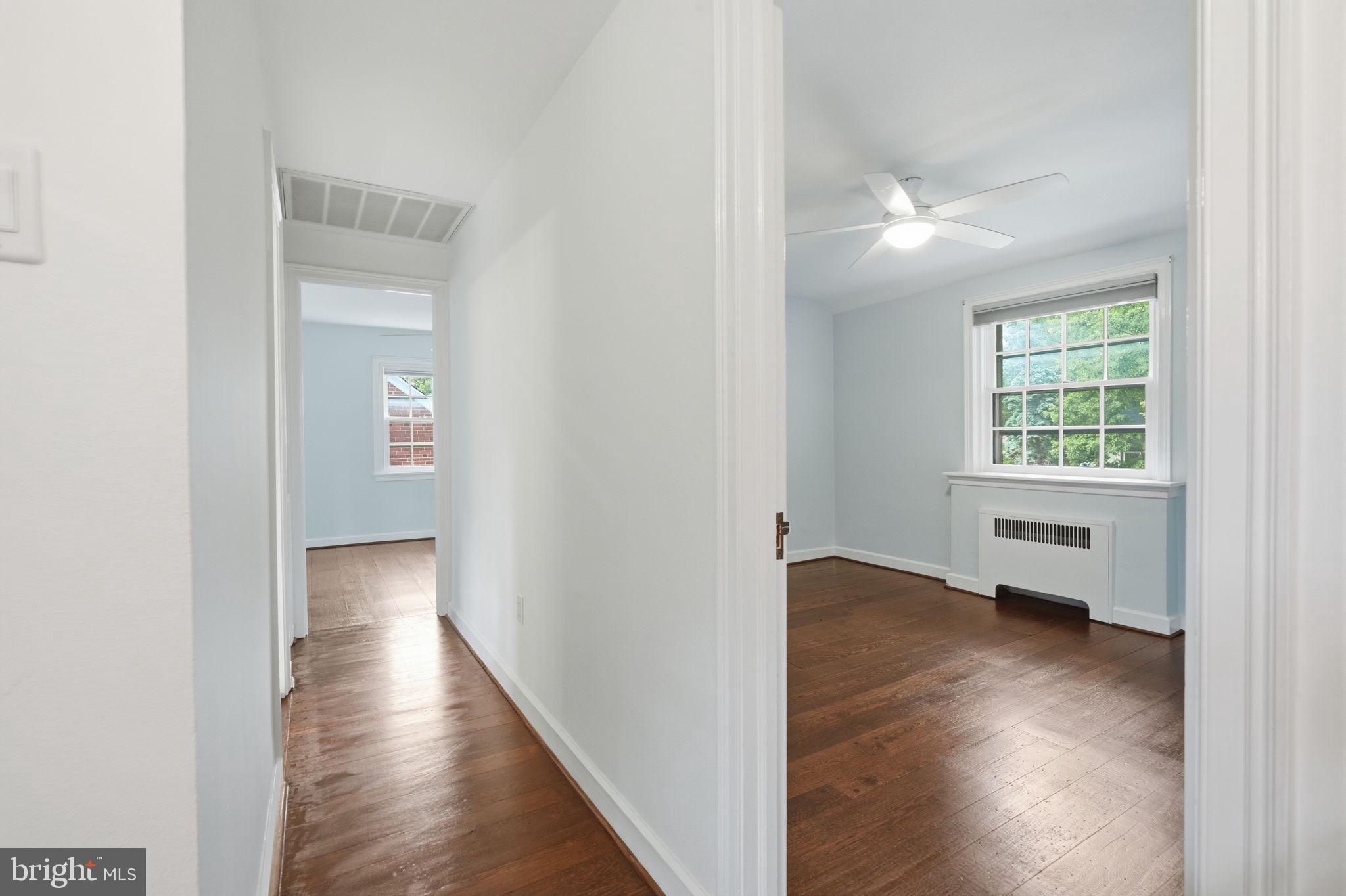 404 Old Farm Road Wyncote, PA 19095 - Photo 25 of 41 Bright and airy residential hallway.