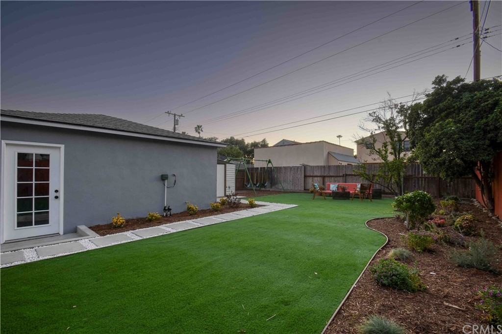 1041 Rose Avenue Pasadena, CA 91107 - Photo 29 of 33 a house view with a garden space