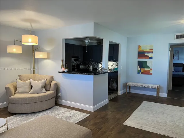 $2,300 | 134 Monaco Court, Unit 134, Delray Beach, FL 33446