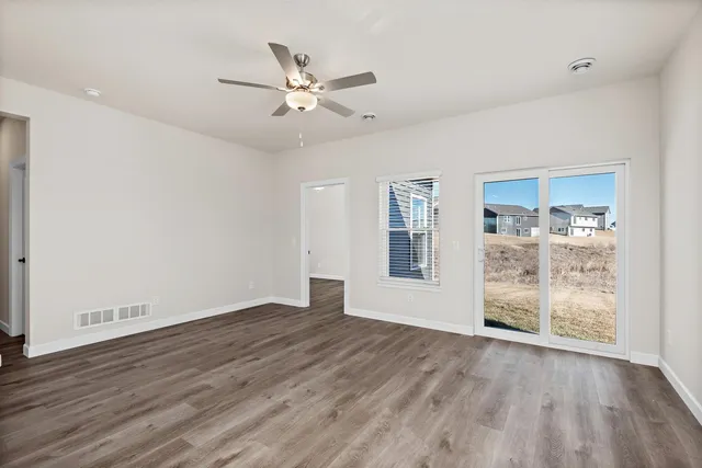 $298,900 | 158 Summerfield Drive, Waverly, MN 55390