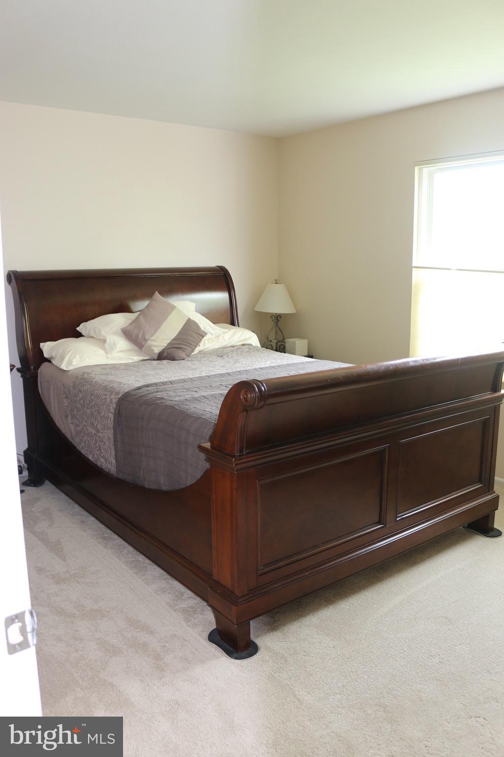 124 Fort Evans Road Southeast, Unit F Leesburg, VA 20175 - Photo 12 of 20 Bedroom (Master)