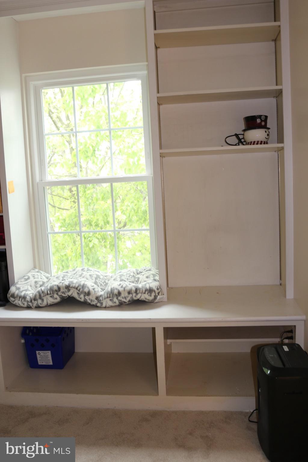 124 Fort Evans Road Southeast, Unit F Leesburg, VA 20175 - Photo 16 of 20 Bedroom