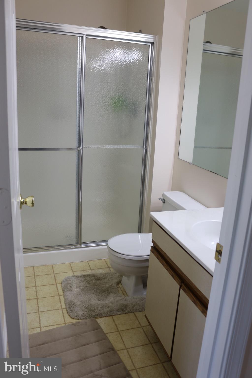 124 Fort Evans Road Southeast, Unit F Leesburg, VA 20175 - Photo 10 of 20 Bath