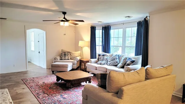 $299,000 | 1400 East Cherokee Drive, Waycross, GA 31501