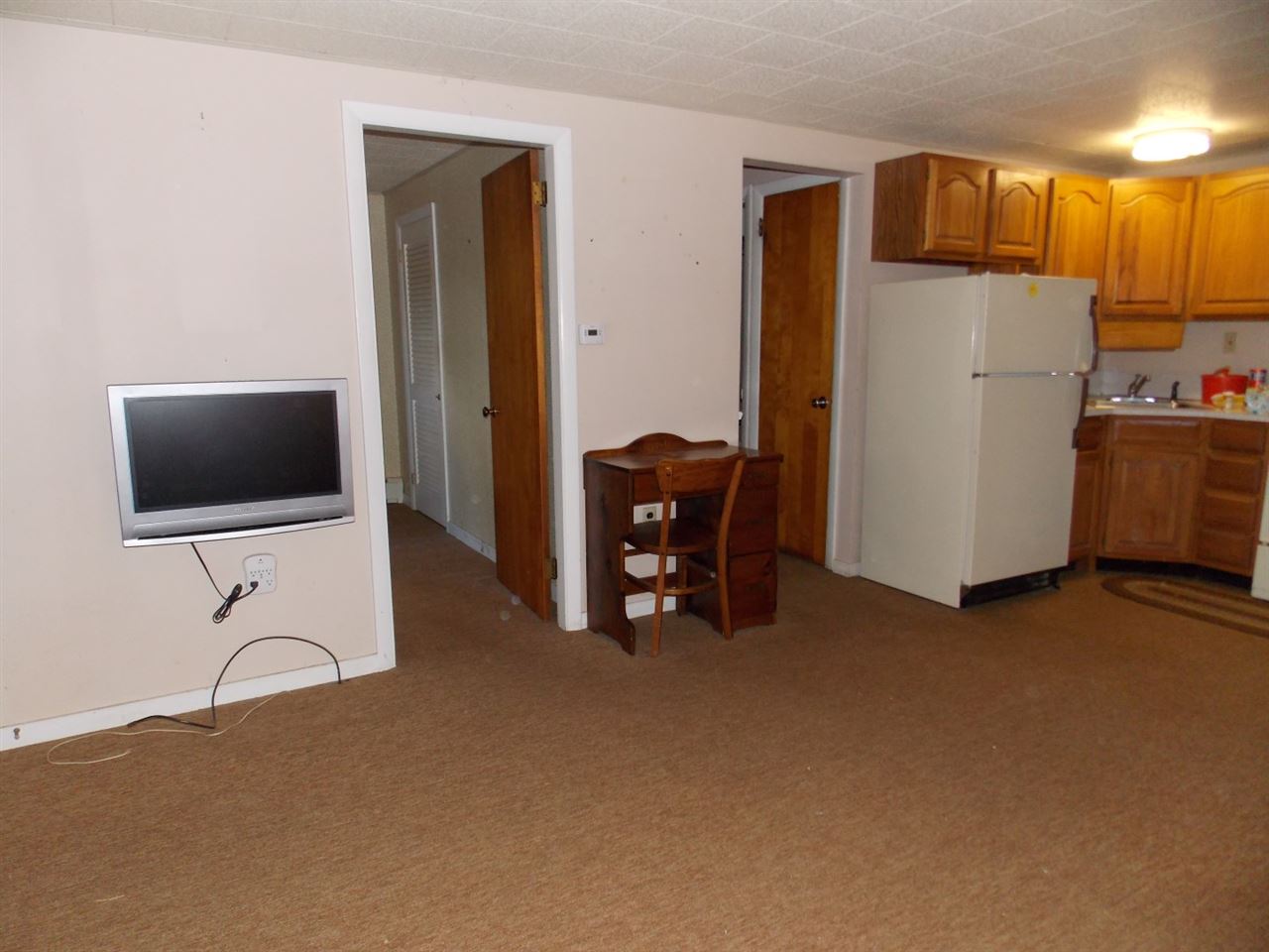 187 Roller Coaster Road Laconia, NH 03246 - Photo 4 of 9