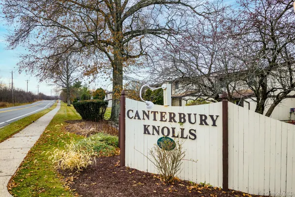 $375,000 | 4 Eaton Court, Middletown, NY 10940