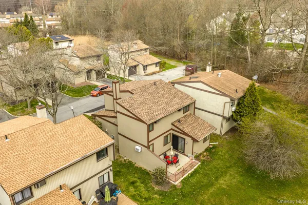 $375,000 | 4 Eaton Court, Middletown, NY 10940