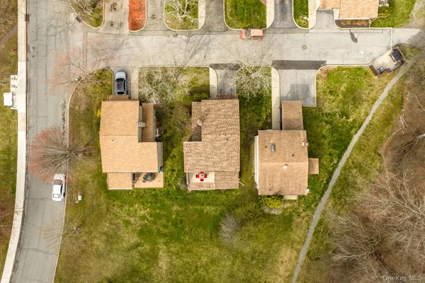 $375,000 | 4 Eaton Court, Middletown, NY 10940