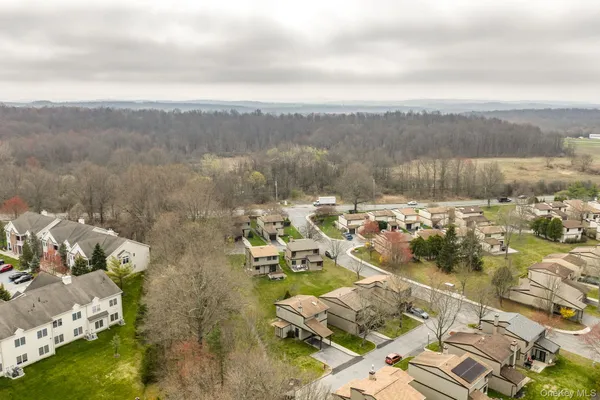 $375,000 | 4 Eaton Court, Middletown, NY 10940