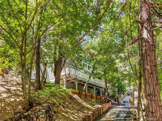 $454,900 | 27941 Rainbow Drive, Lake Arrowhead, CA 92352