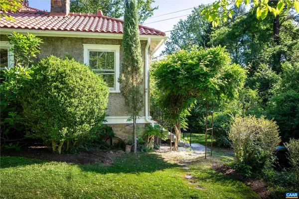 $4,800 | 502 Park Hill, Charlottesville, VA 22902