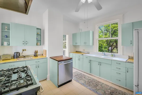 $4,800 | 502 Park Hill, Charlottesville, VA 22902