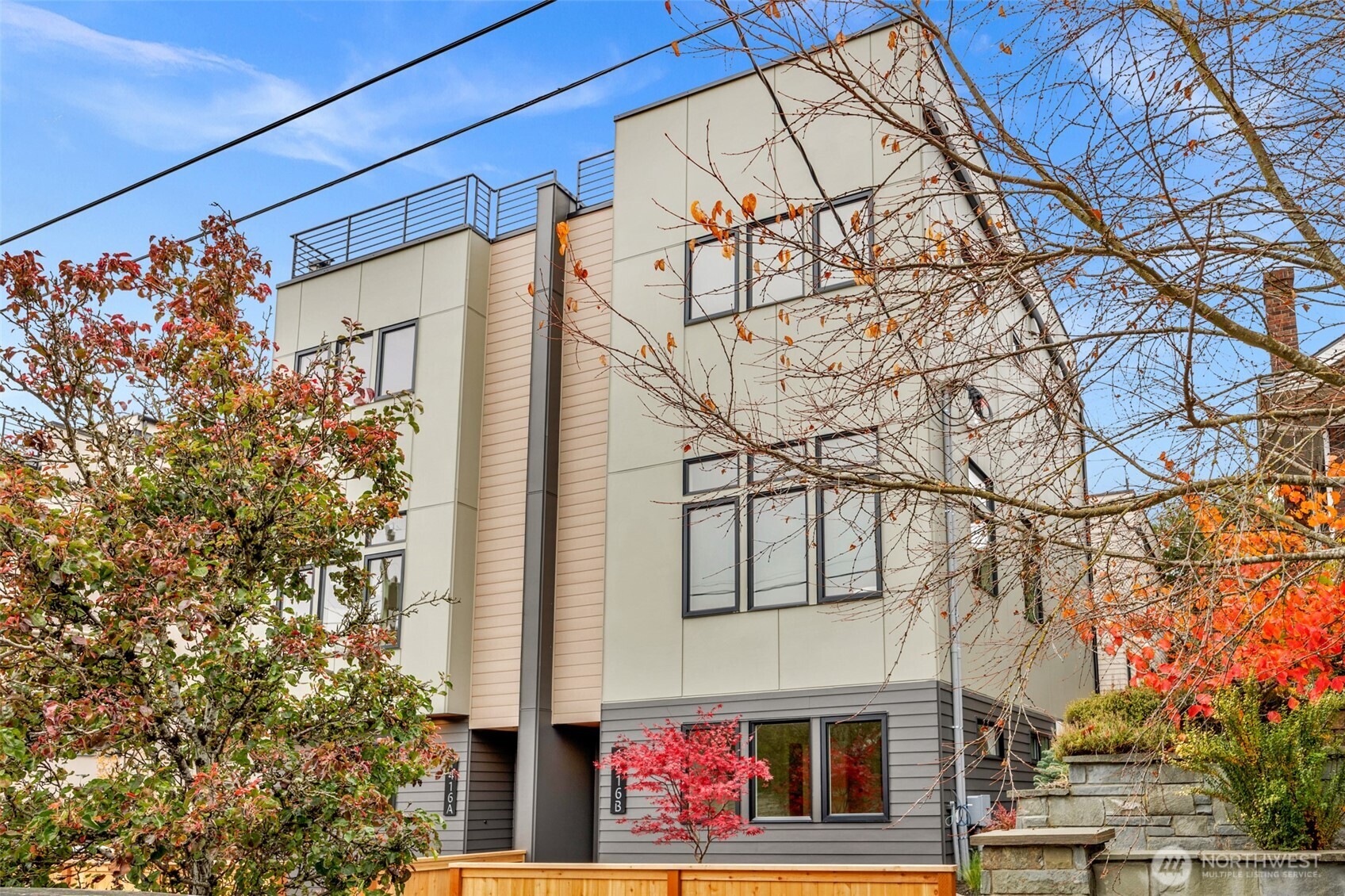 1416 North 47th Street, Unit B Seattle, WA 98103 - Photo 2 of 33 front view of a building