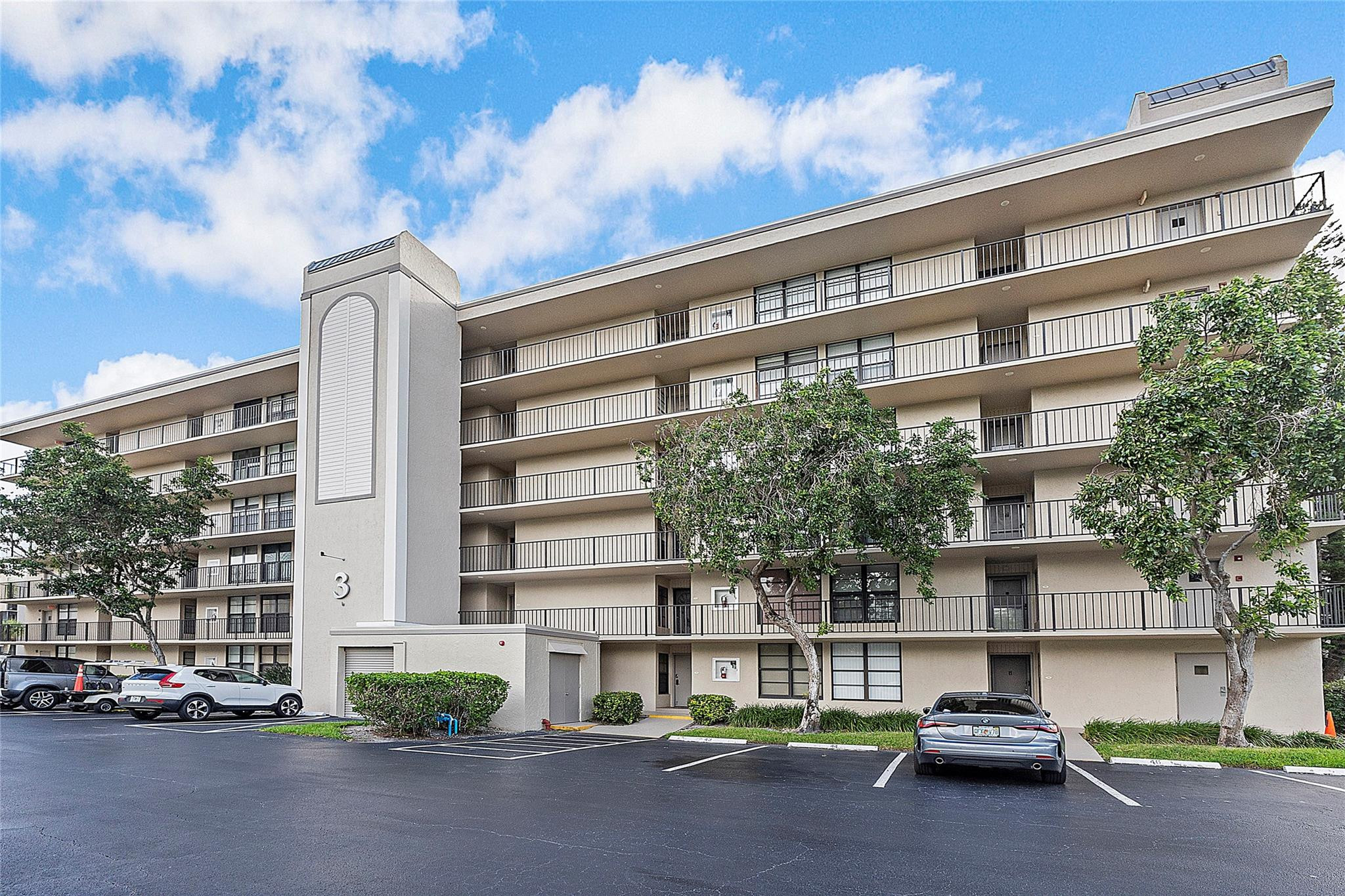3 Royal Palm Way, Unit 204 Boca Raton, FL 33432 - Photo 11 of 19 Photo 11