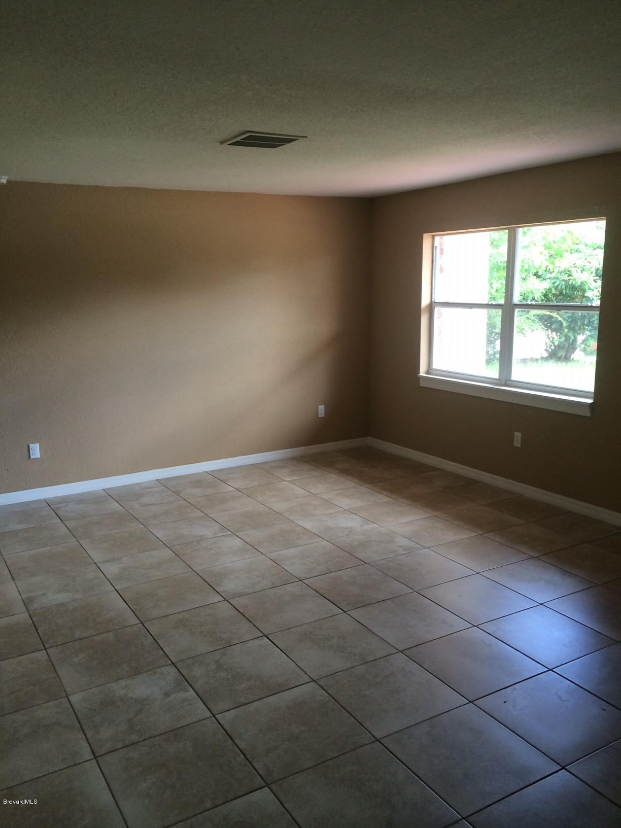 2104 Woodbury Road Melbourne, FL 32935 - Photo 3 of 5 photo 3