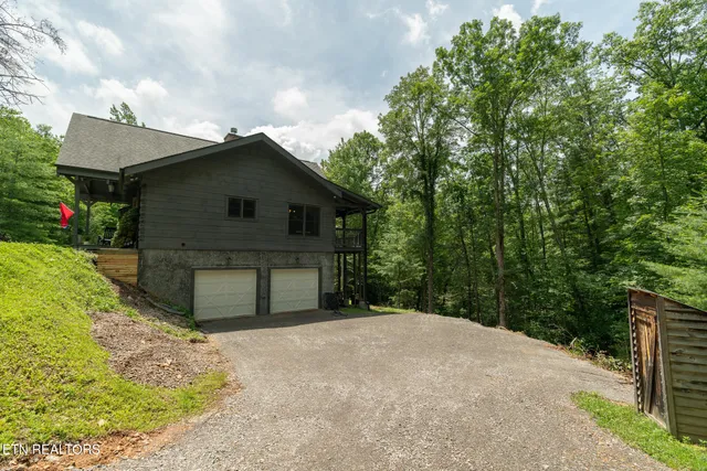 $635,000 | 1948 Grouse Top Road, Walland, TN 37886