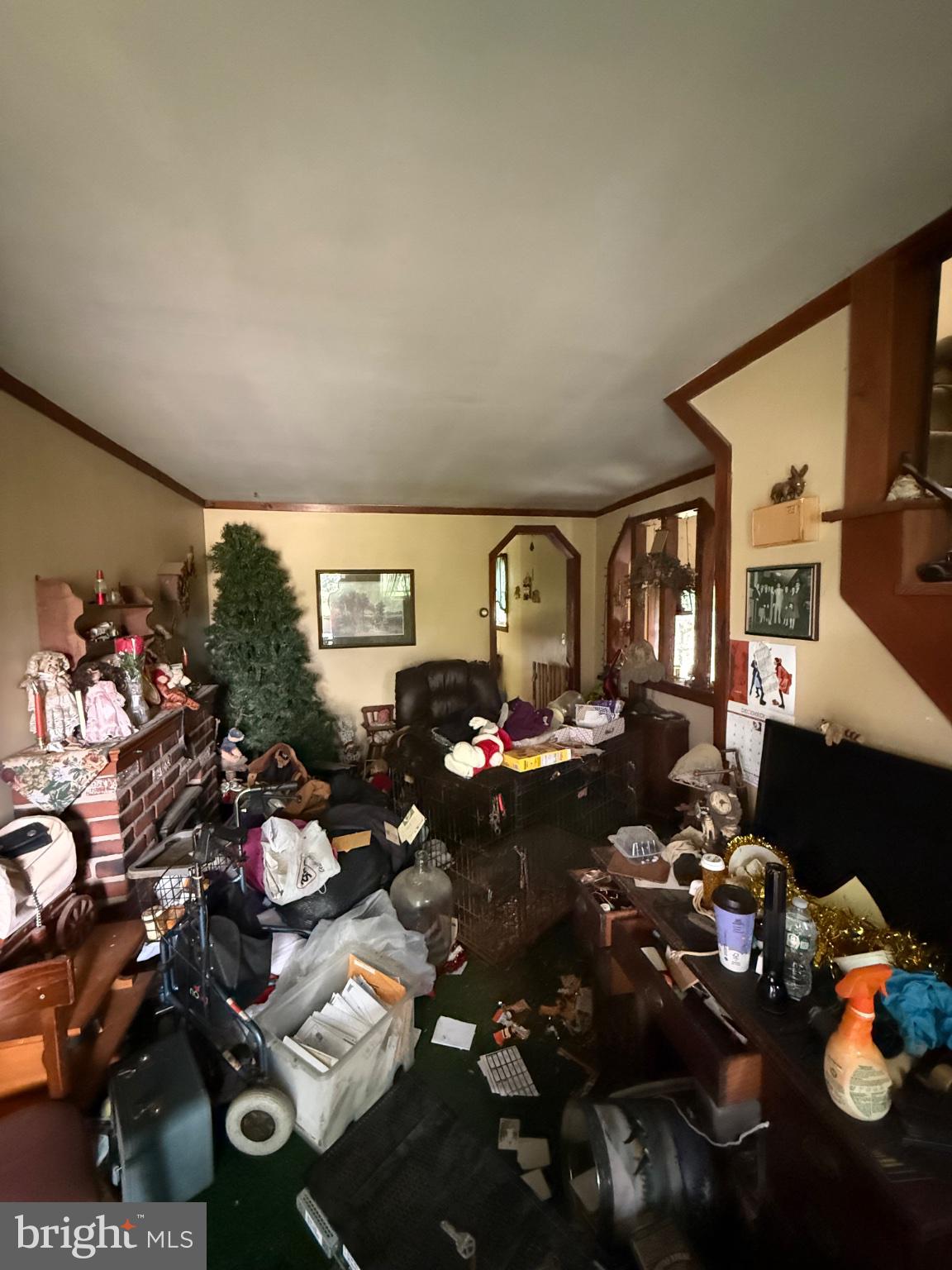 677 Monmouth Road Wrightstown, NJ 08562 - Photo 3 of 7 Cluttered charm in a cozy space.