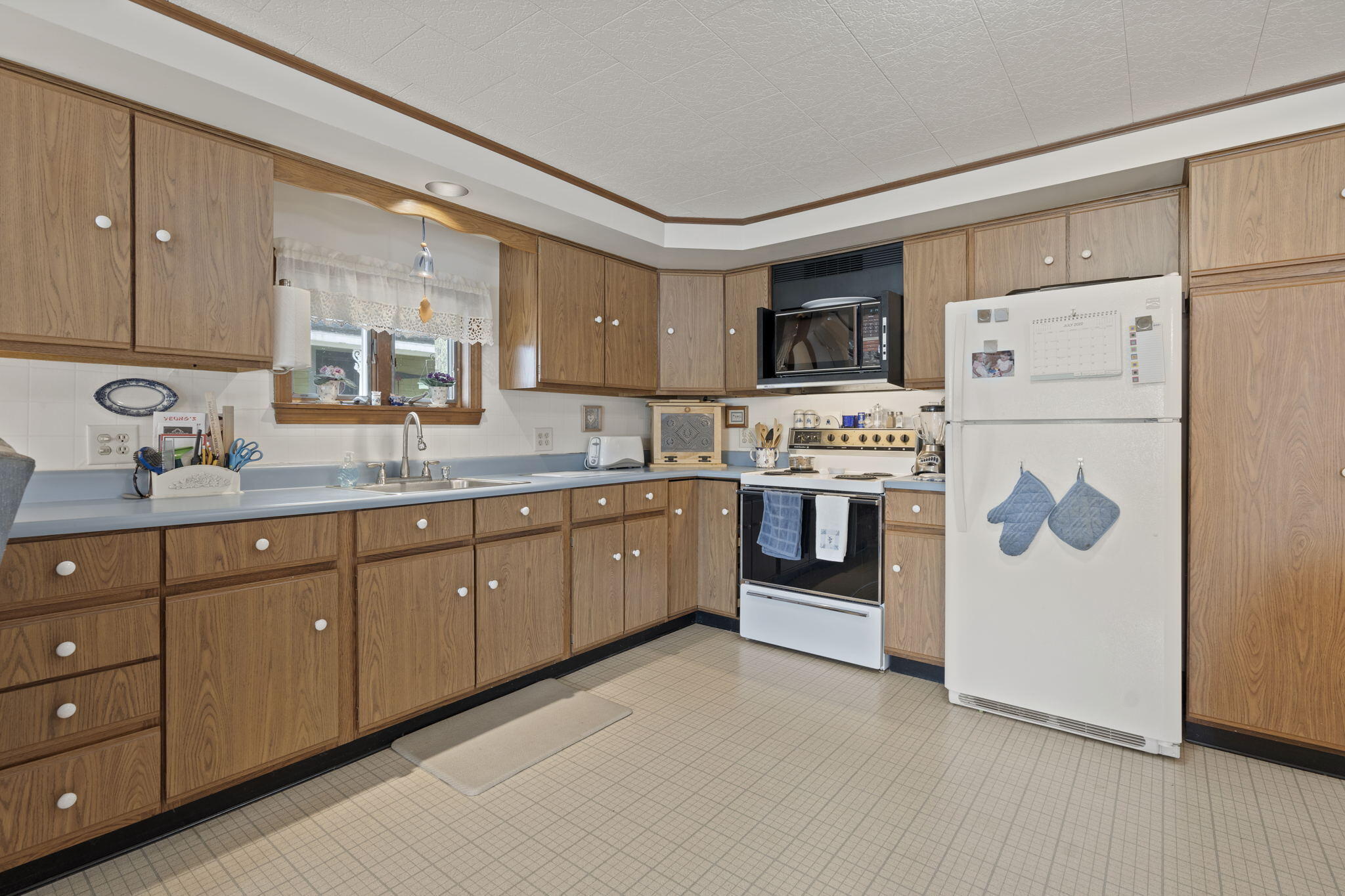 94 F F Sanborn Road Sabattus, ME 04280 - Photo 23 of 39 23-kitchen