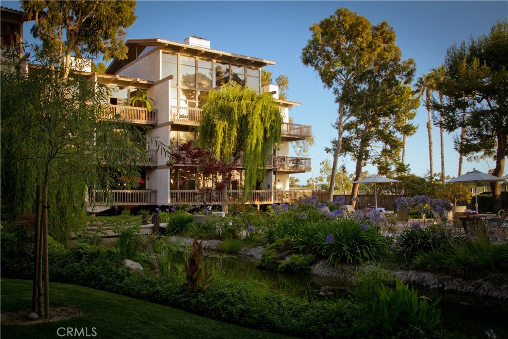 6312 Marina Pacifica Drive Long Beach, CA 90803 - Photo 30 of 30 a view of a building