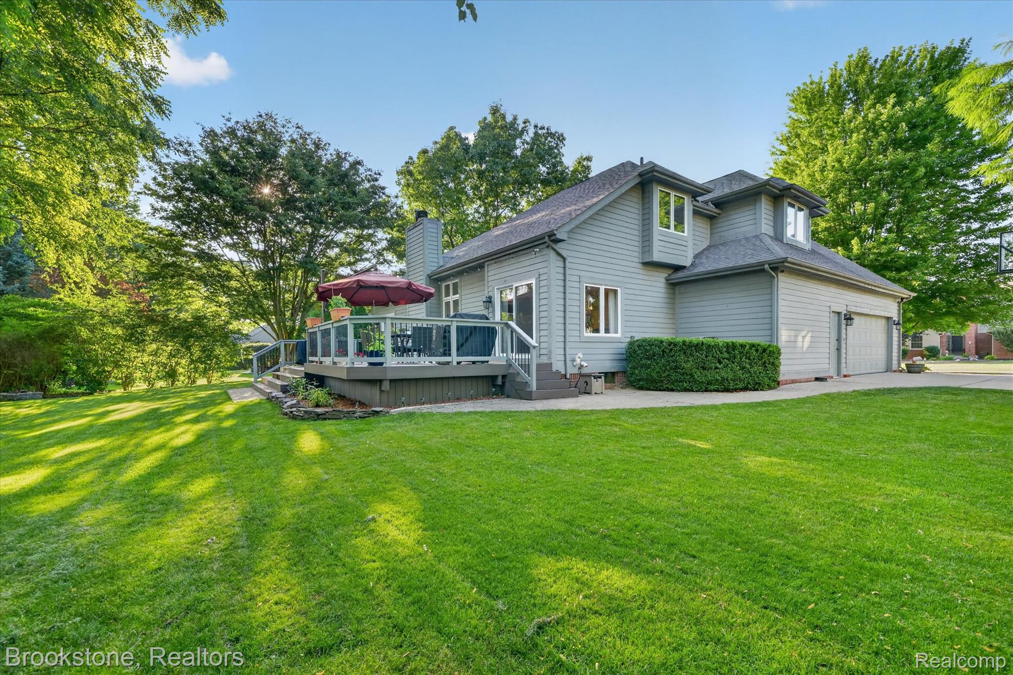 6730 Longhurst Clarkston, MI 48346 - Photo 27 of 30 26 Deck Side.jpg
