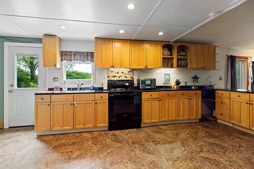 738 Payson Road Union, ME 04862 - Photo 16 of 64 05_BP5A0156_DxO_mls