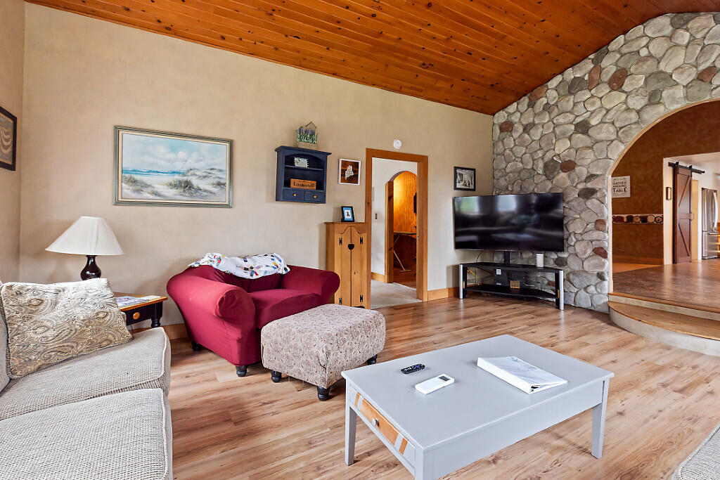 738 Payson Road Union, ME 04862 - Photo 28 of 64 26_BP5A0219_DxO_mls