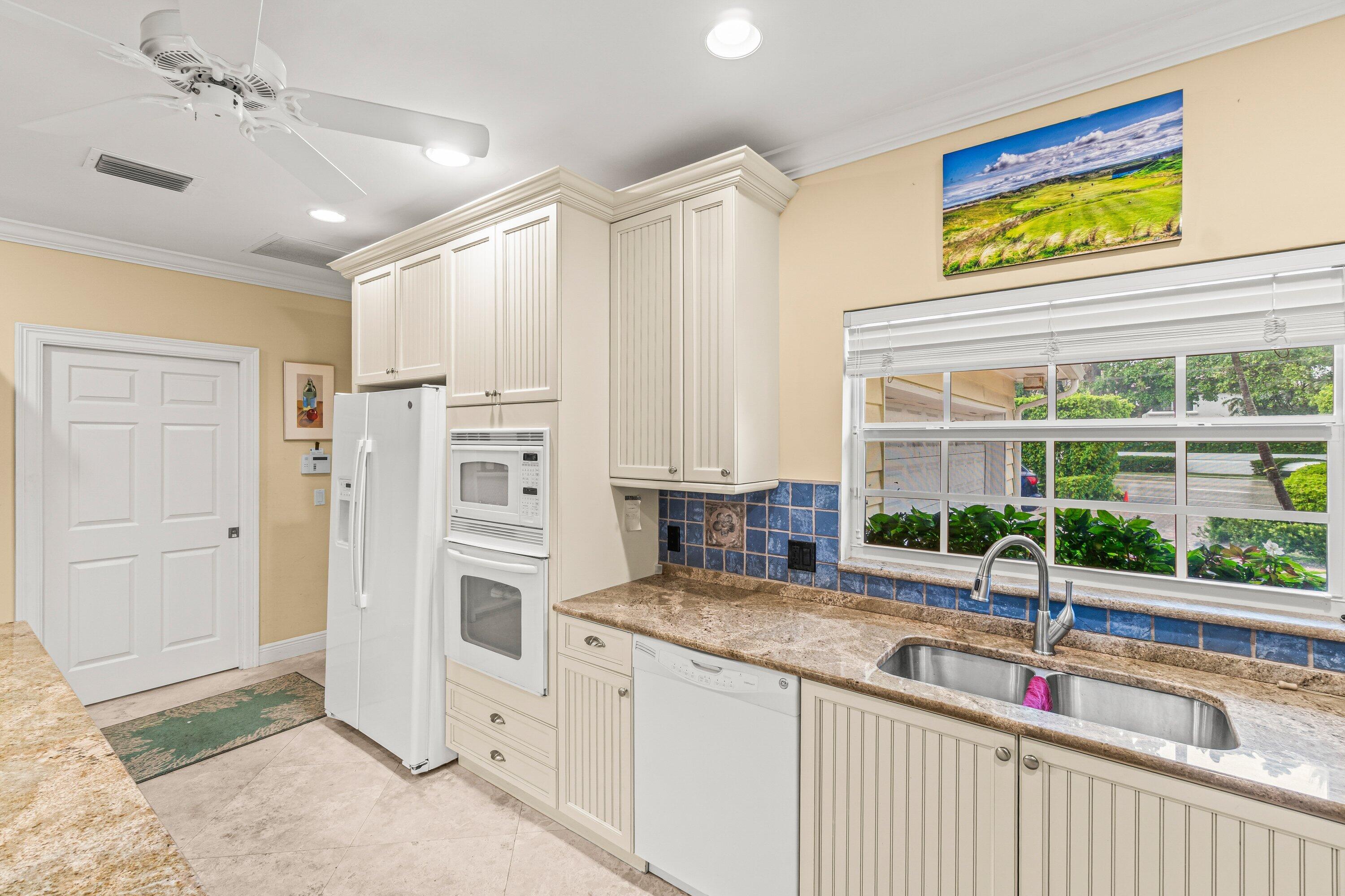 5555 North Ocean Boulevard Ocean Ridge, FL 33435 - Photo 8 of 13 018-5555NorthOceanBoulevard-BoyntonBeach