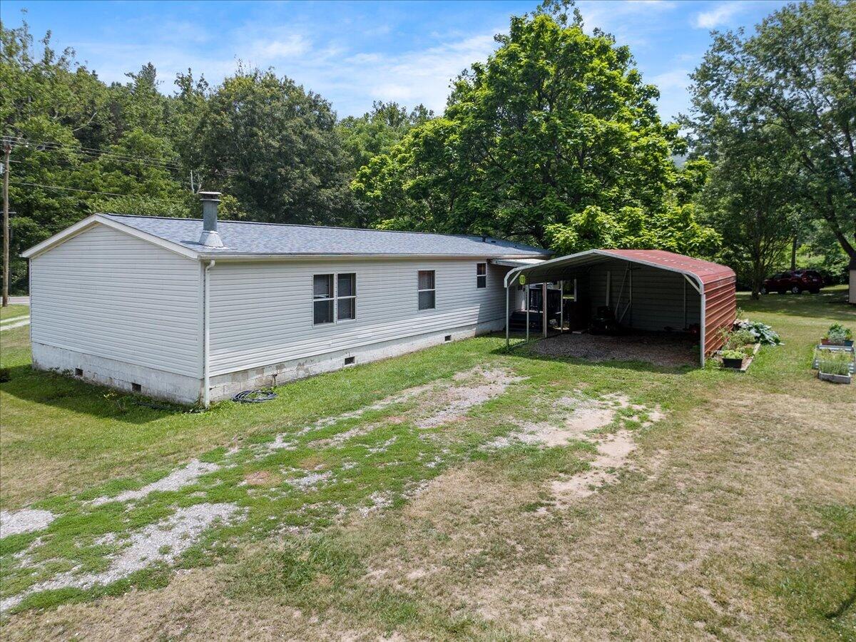 5583 Bradshaw Road Salem, VA 24153 - Photo 9 of 51 10-DJI_20260630142010_0010_D