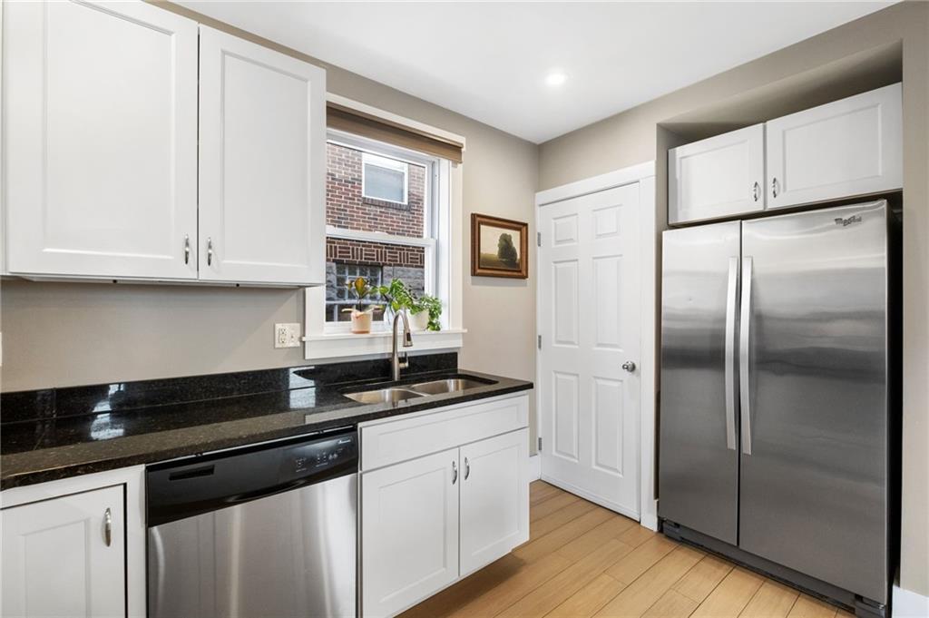 3034 Pinehurst Avenue Pittsburgh, PA 15216 - Photo 11 of 35