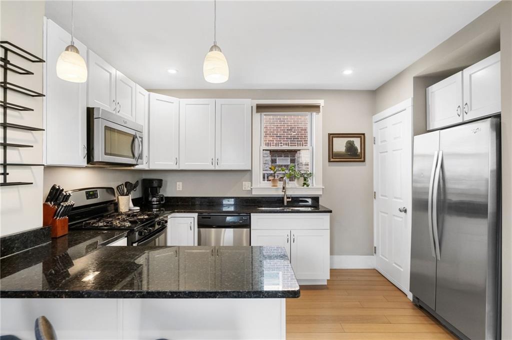 3034 Pinehurst Avenue Pittsburgh, PA 15216 - Photo 12 of 35