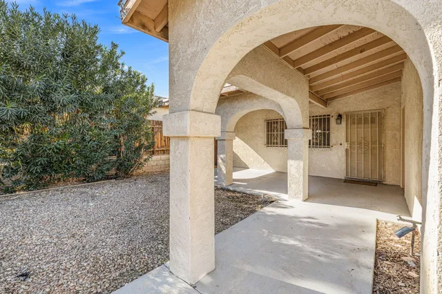 a view of a entrance gate of the house