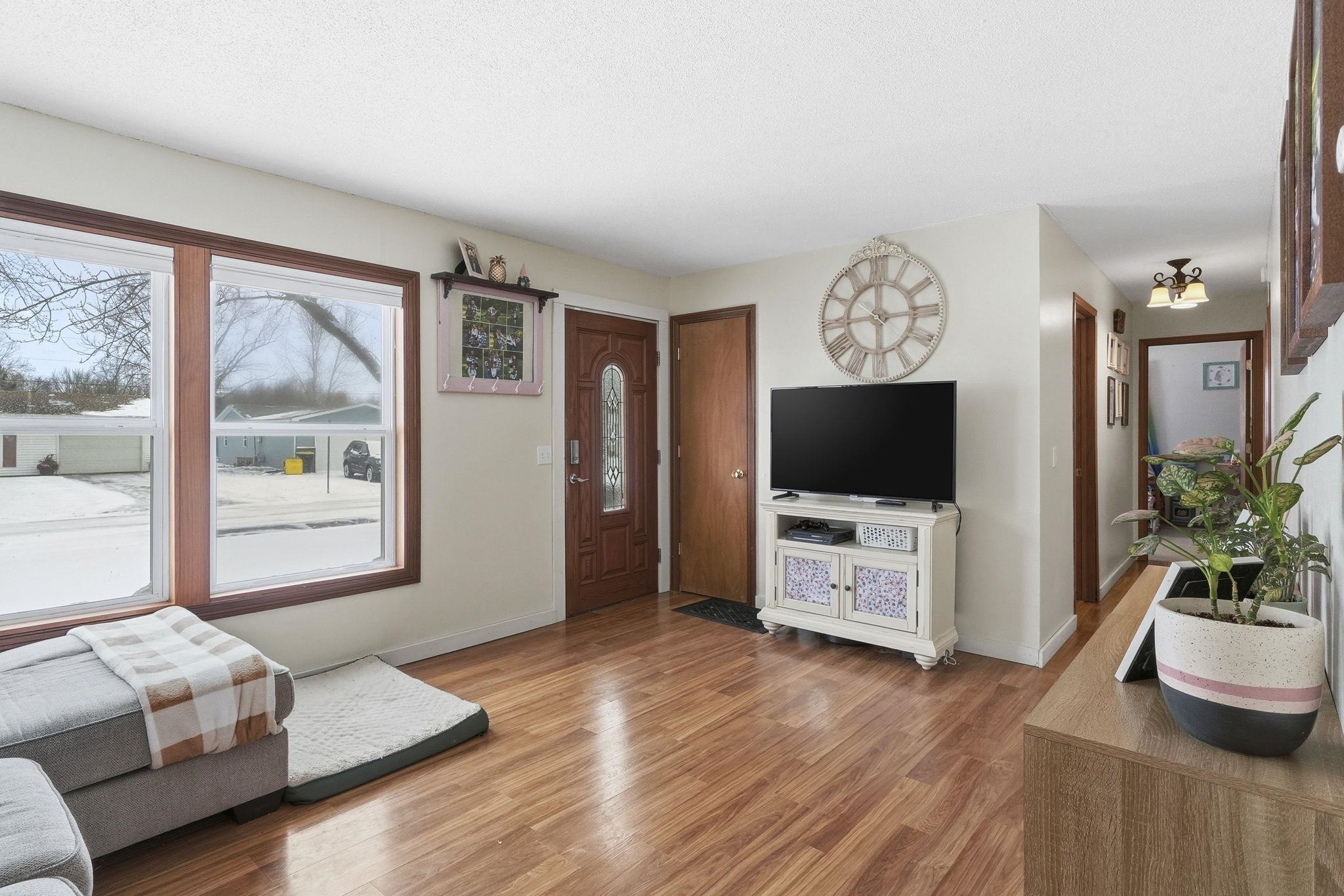 312 North Park Lane Butler, IN 46721 - Photo 6 of 35