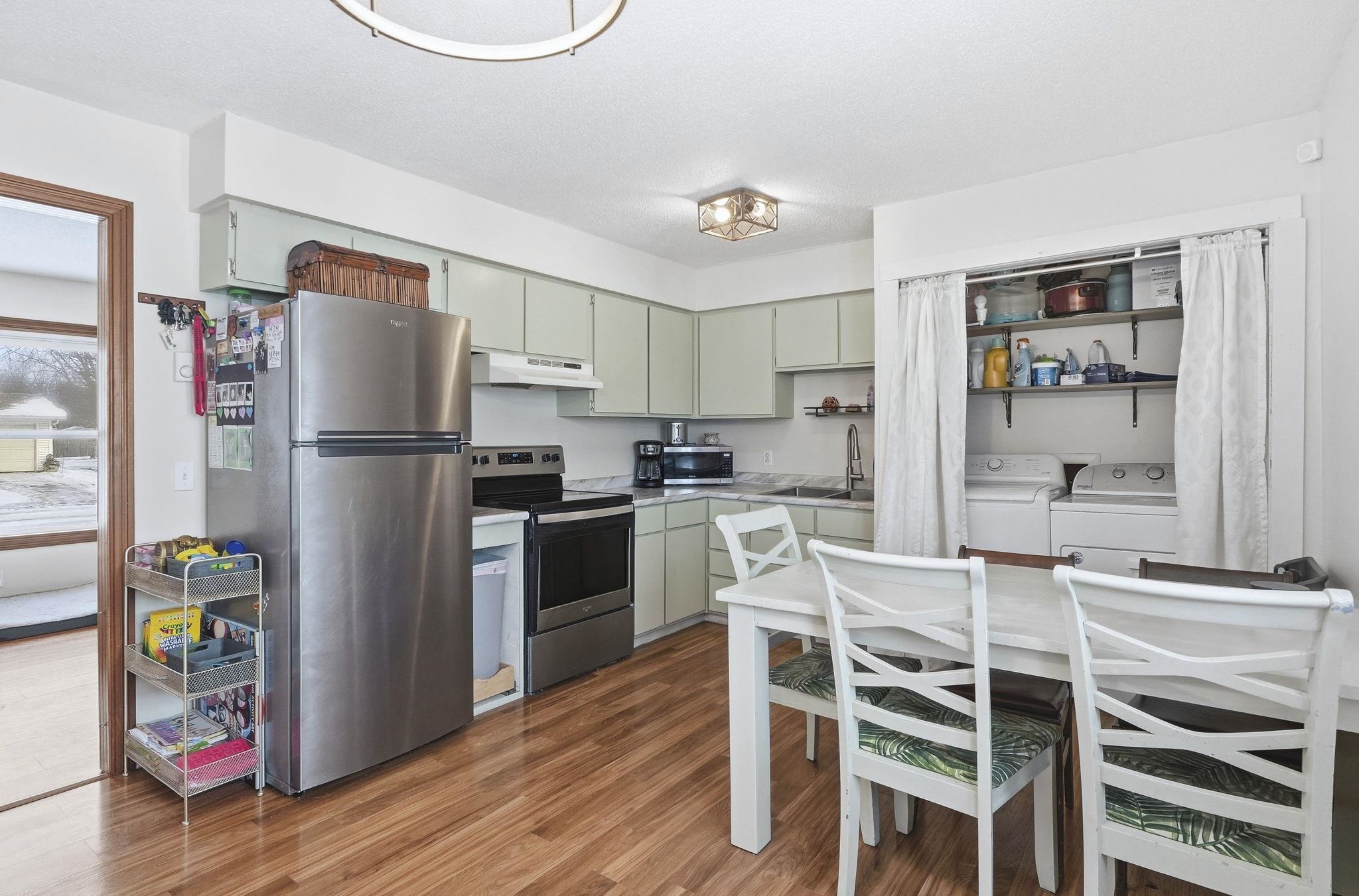 312 North Park Lane Butler, IN 46721 - Photo 7 of 35