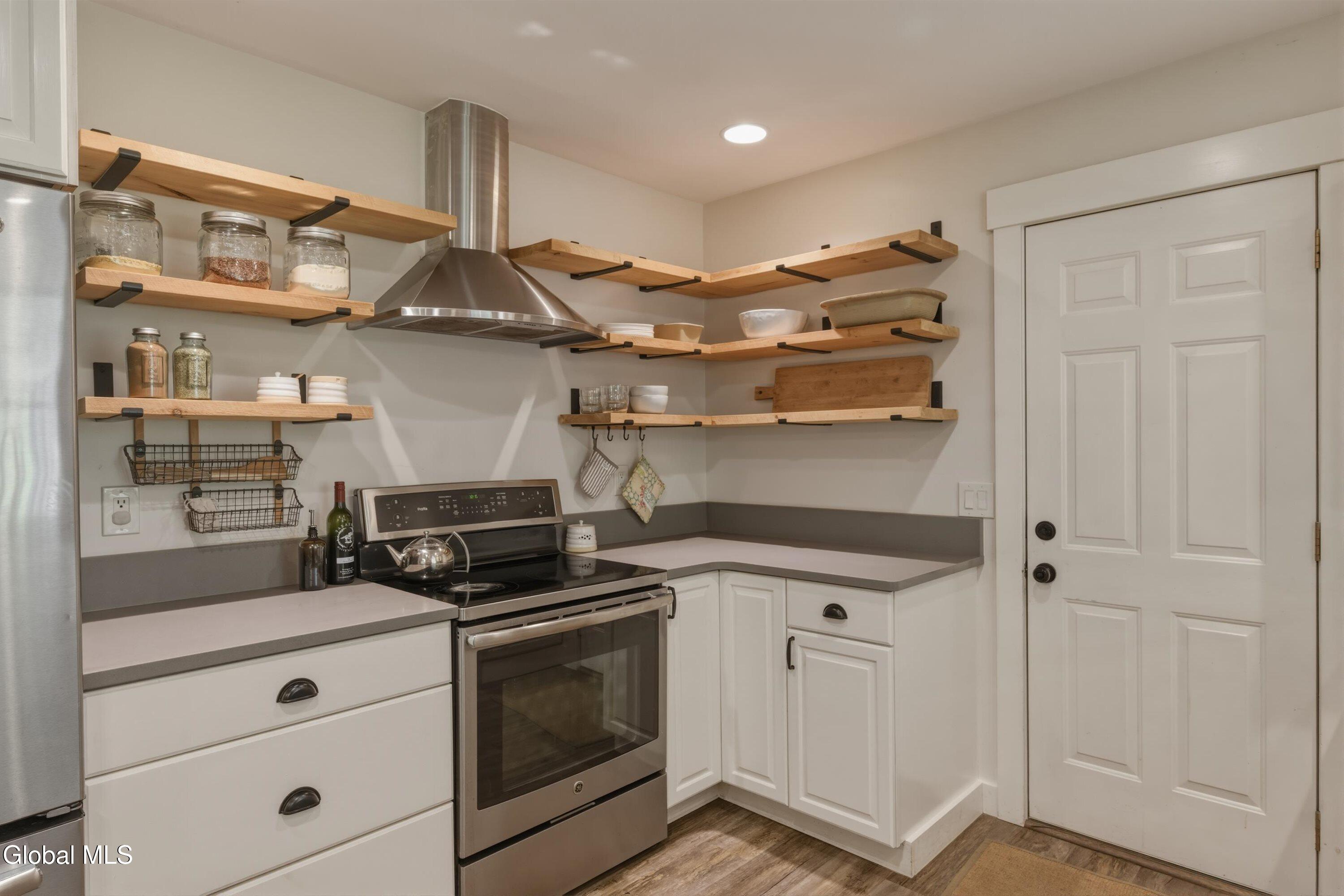 704 Tanner Road Clifton Park, NY 12065 - Photo 14 of 40 12