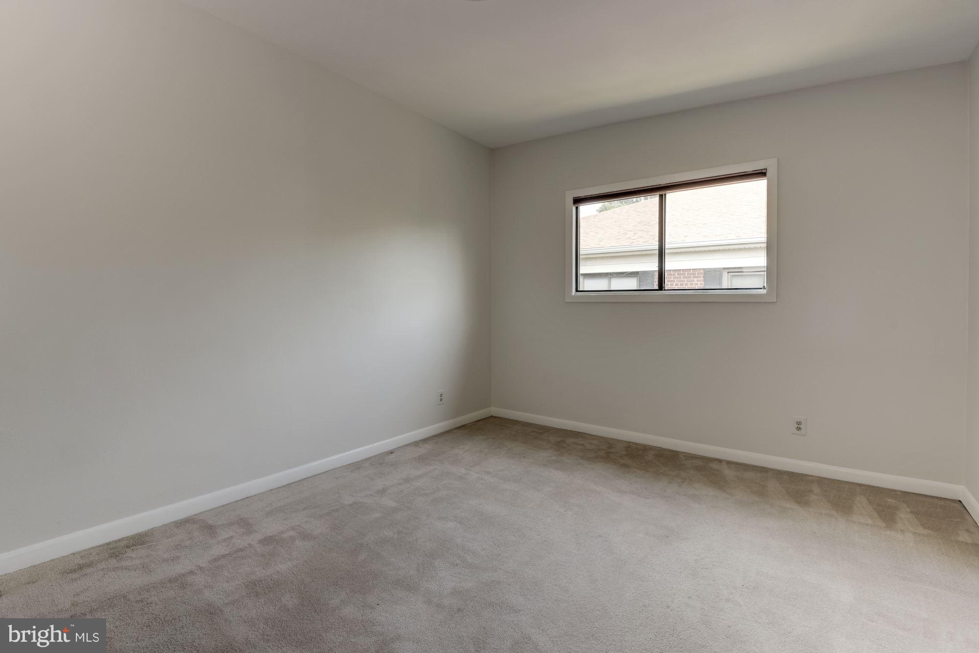 103 Skyhill Road, Unit 8 Alexandria, VA 22314 - Photo 20 of 26 Bedroom 2