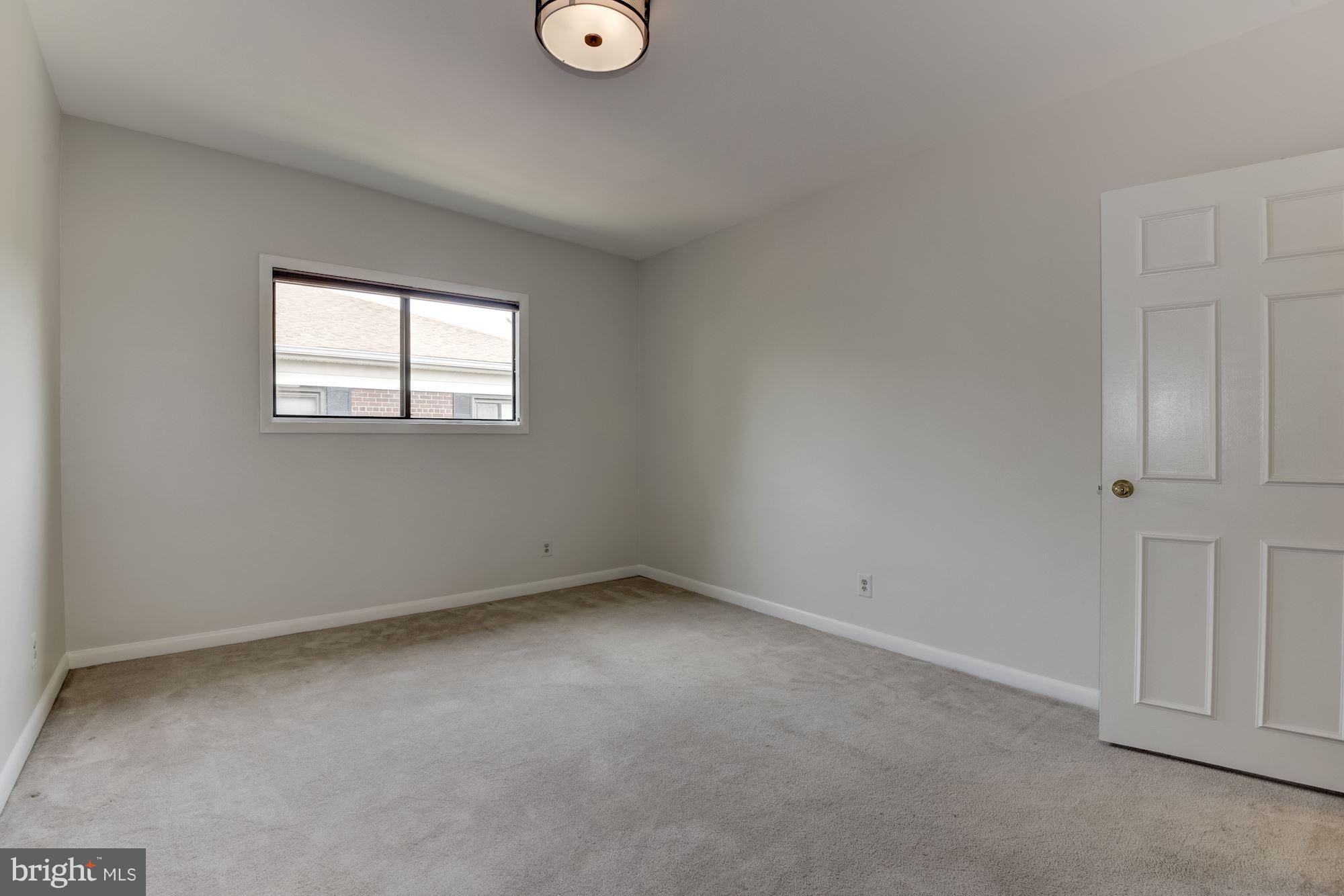 103 Skyhill Road, Unit 8 Alexandria, VA 22314 - Photo 21 of 26 Bedroom 2