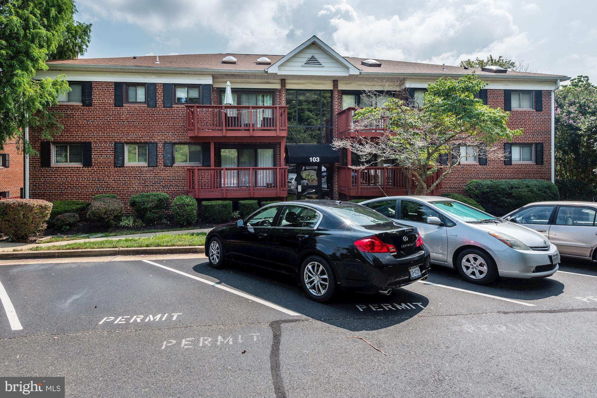 103 Skyhill Road, Unit 8 Alexandria, VA 22314 - Photo 26 of 26 General front exterior.