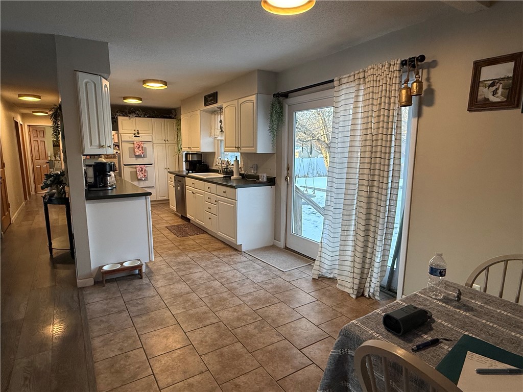 8 Briar Hill Road Paris, IL 61944 - Photo 11 of 37
