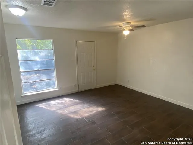 $985 | 5504 Little Creek Drive, San Antonio, TX 78242