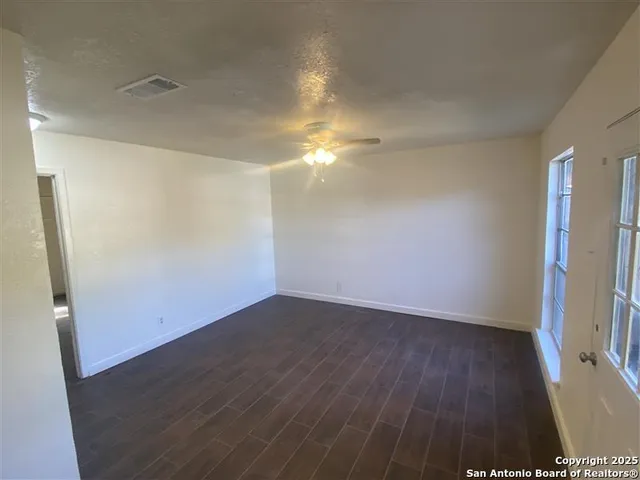 $985 | 5504 Little Creek Drive, San Antonio, TX 78242