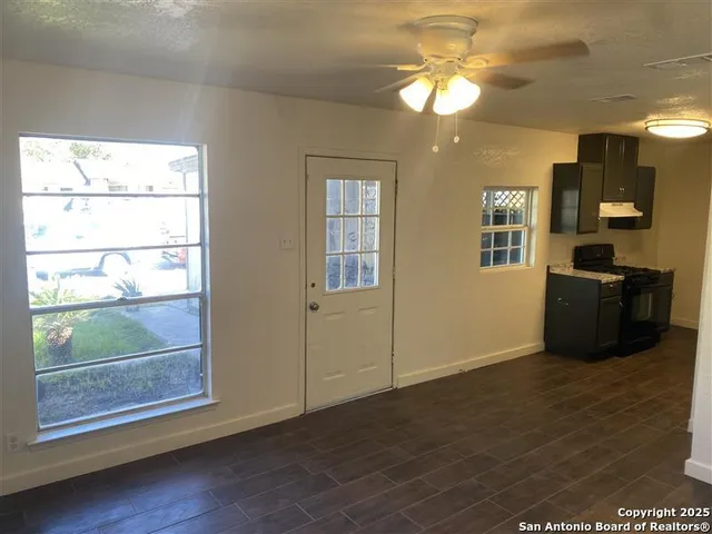 $985 | 5504 Little Creek Drive, San Antonio, TX 78242