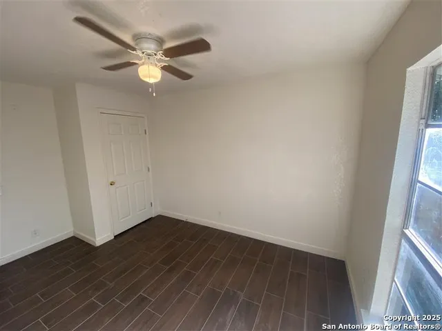 $985 | 5504 Little Creek Drive, San Antonio, TX 78242