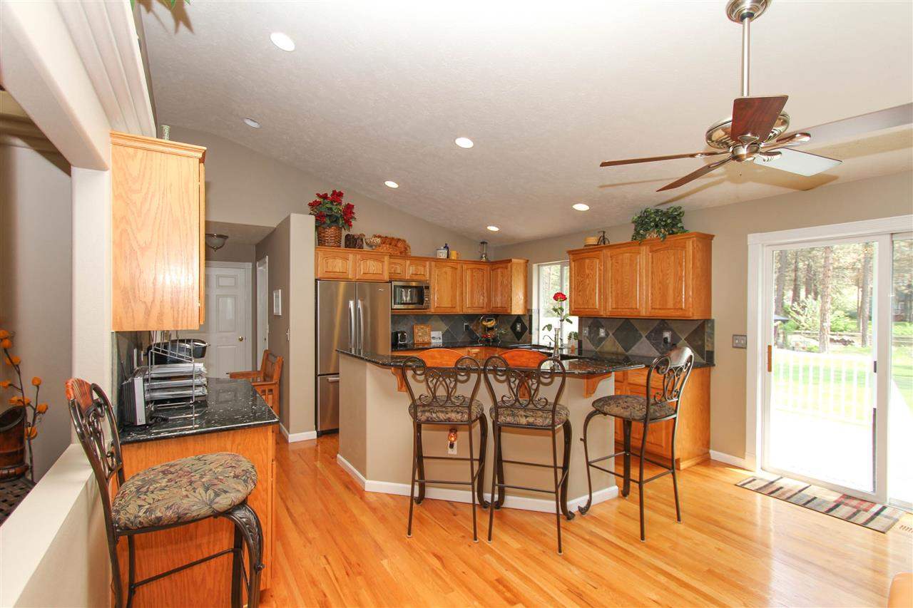 17822 North Kimberly Road Colbert, WA 99005 - Photo 8 of 20